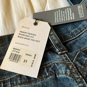 Yummie by Heather Thomson jeans. NWT!
